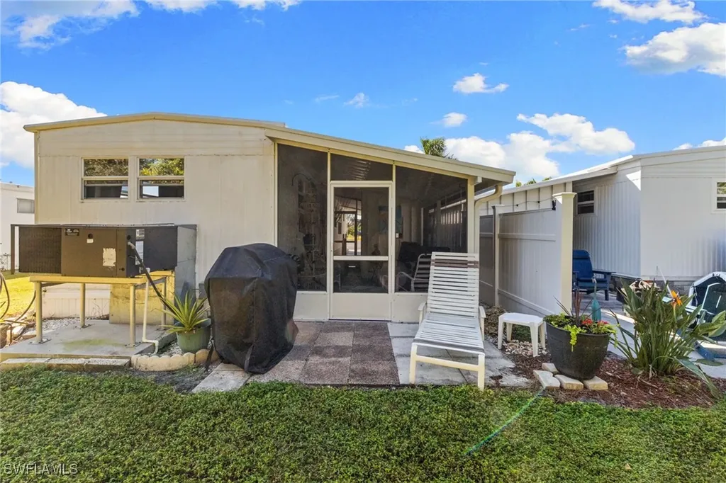 43 Enchanting Boulevard Naples FL 34112