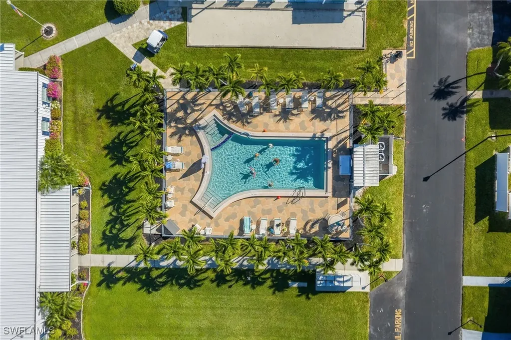 43 Enchanting Boulevard Naples FL 34112