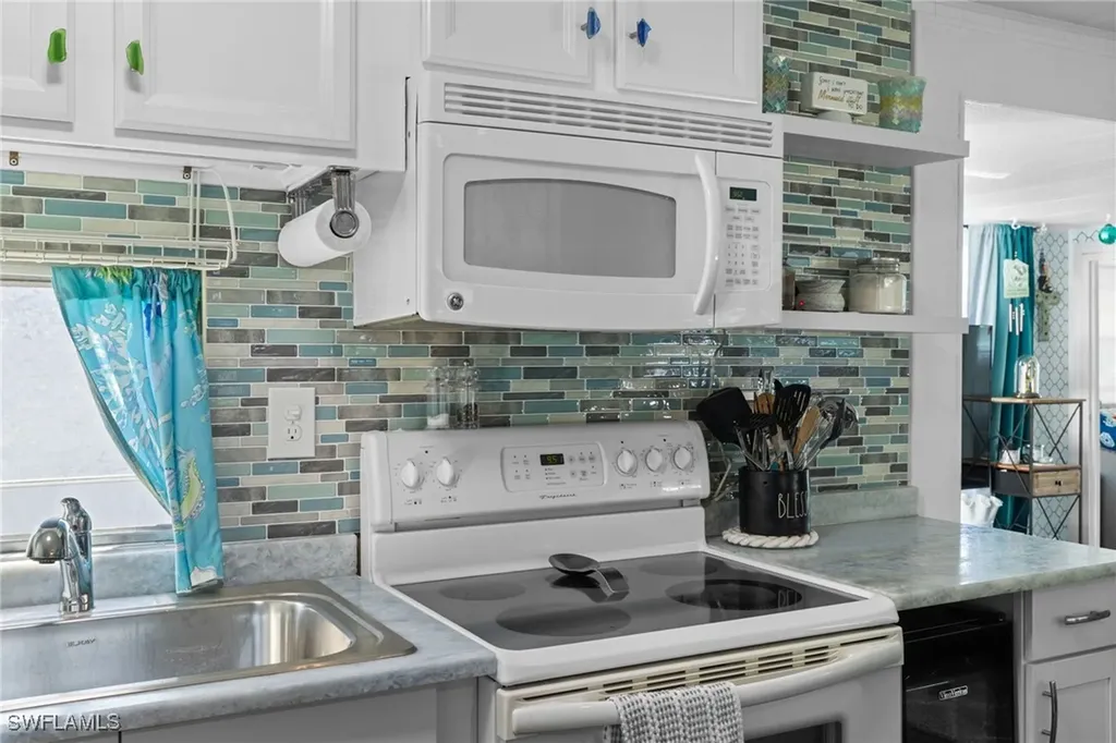 43 Enchanting Boulevard Naples FL 34112