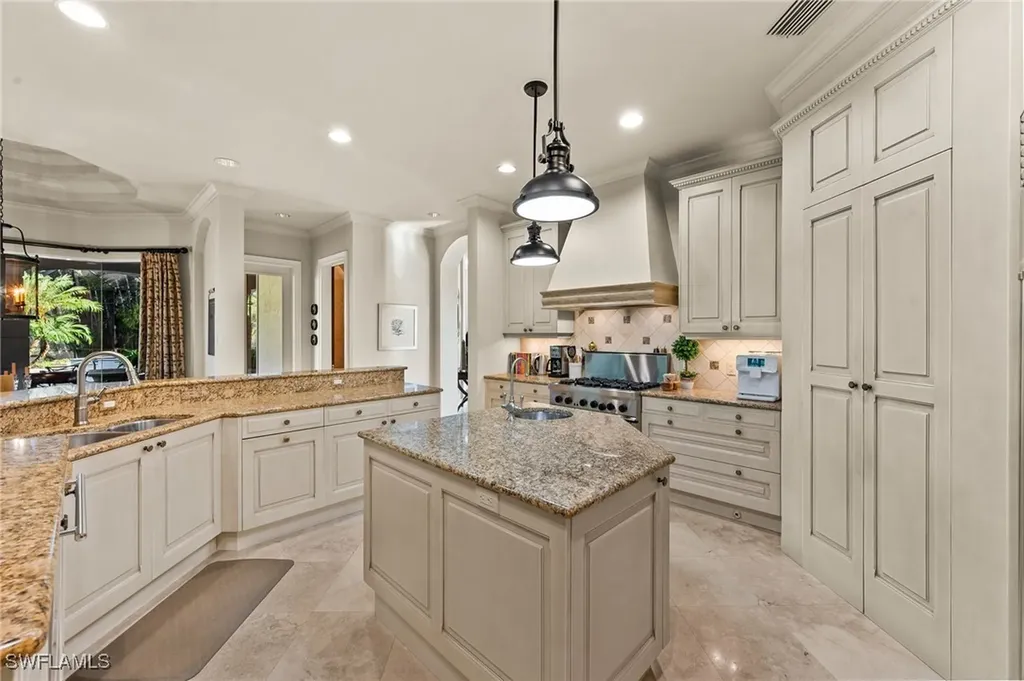 26367 Woodlyn Drive Bonita Springs FL 34134