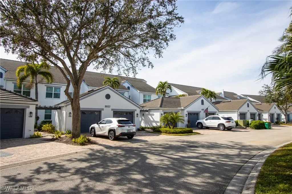 5937 Sand Wedge Lane Naples FL 34110