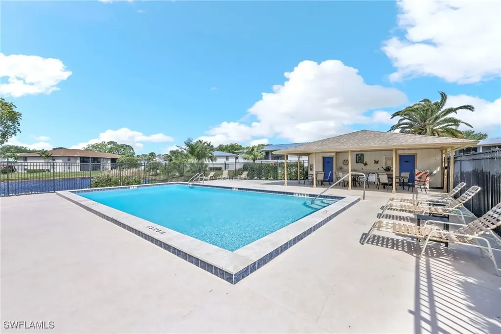151 Cypress Way E Naples FL 34110