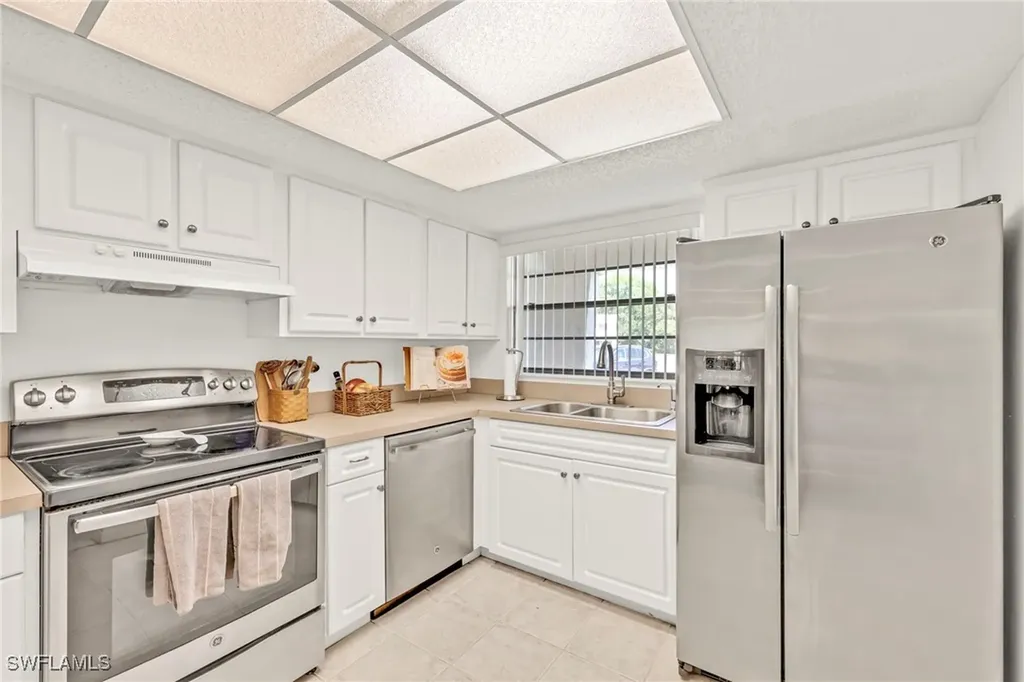 151 Cypress Way E Naples FL 34110