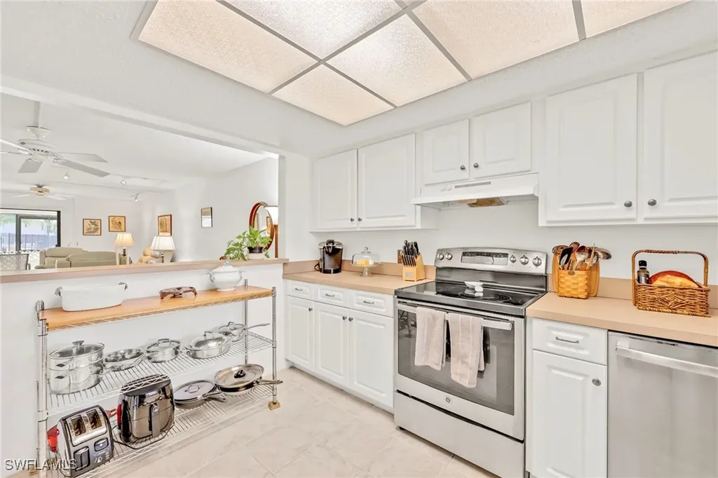 151 Cypress Way E Naples FL 34110