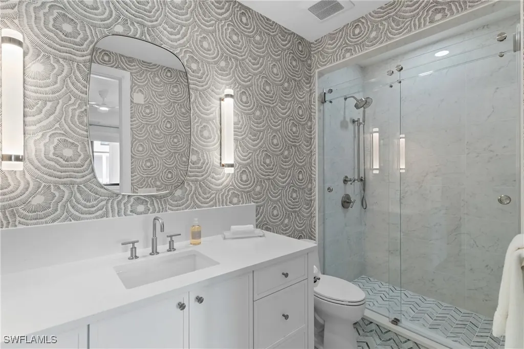 82 9th Street S Naples FL 34102