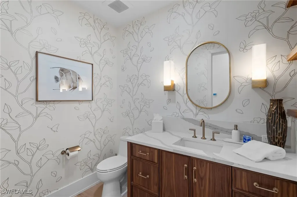 82 9th Street S Naples FL 34102