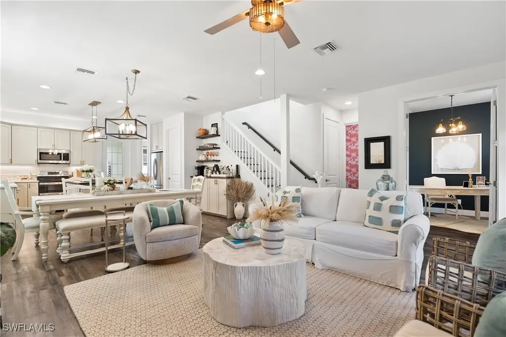 3060 Woodside Avenue Naples FL 34112