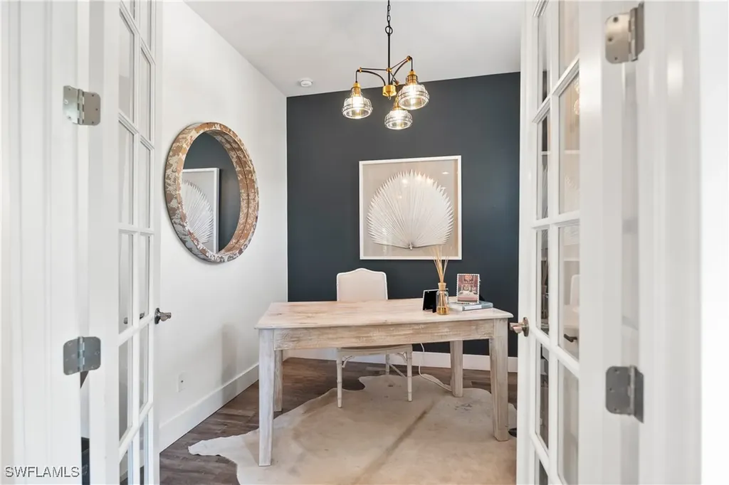 3060 Woodside Avenue Naples FL 34112