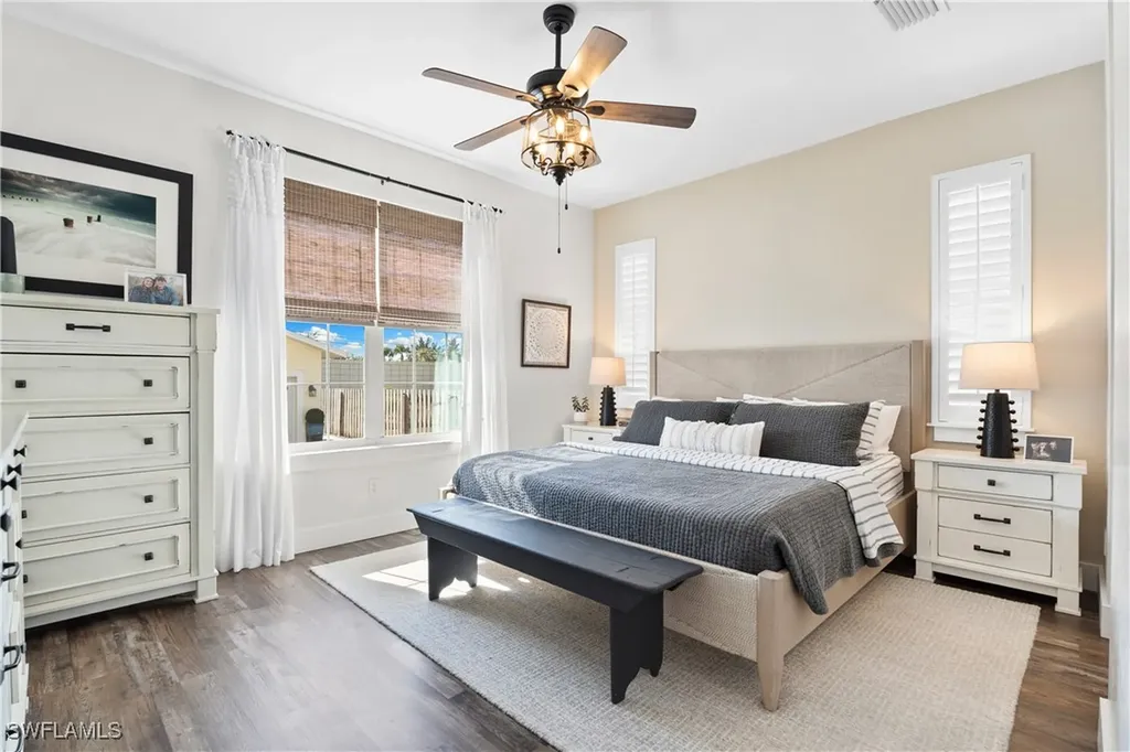 3060 Woodside Avenue Naples FL 34112