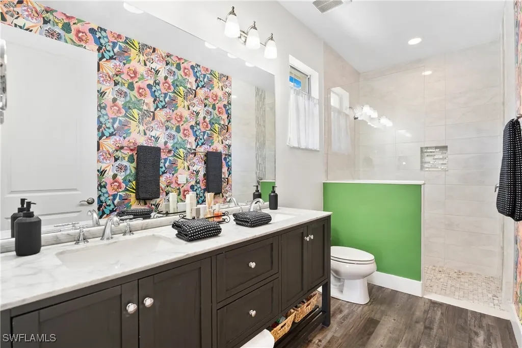 3060 Woodside Avenue Naples FL 34112