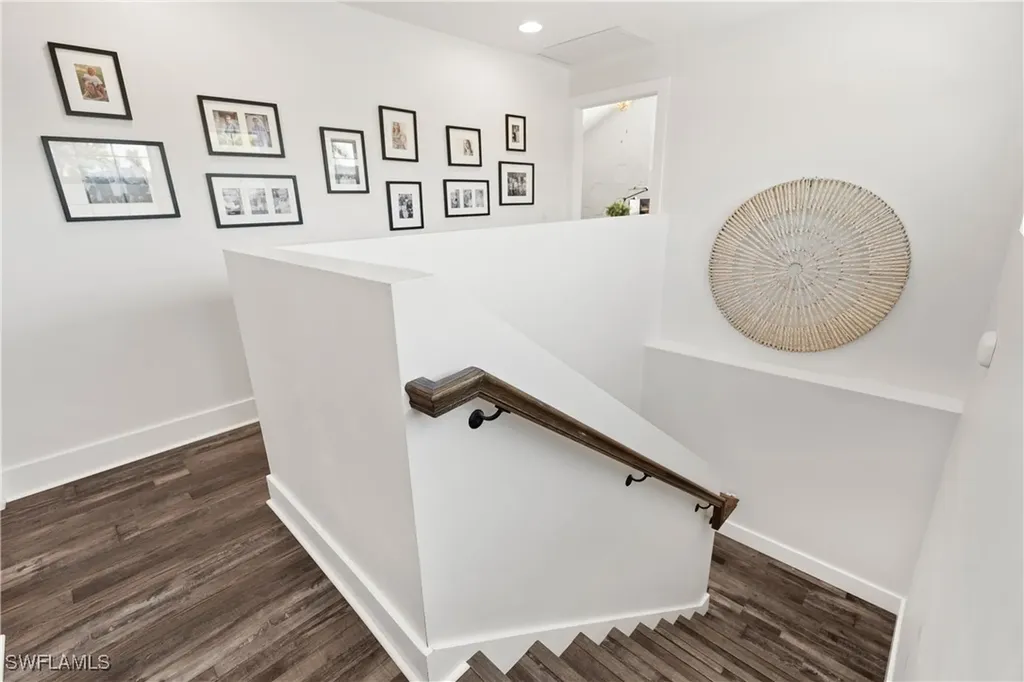 3060 Woodside Avenue Naples FL 34112