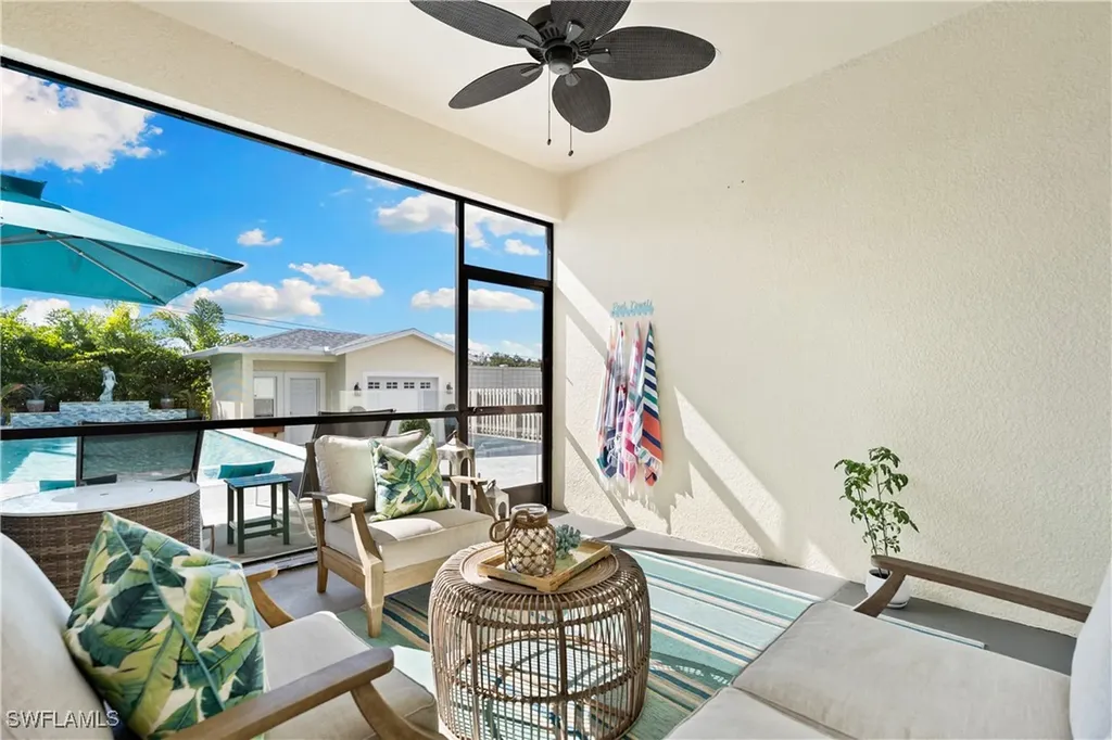 3060 Woodside Avenue Naples FL 34112