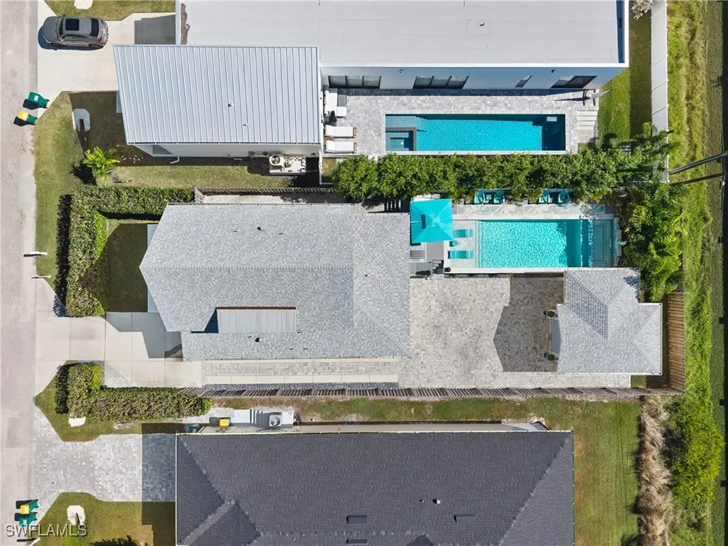 3060 Woodside Avenue Naples FL 34112