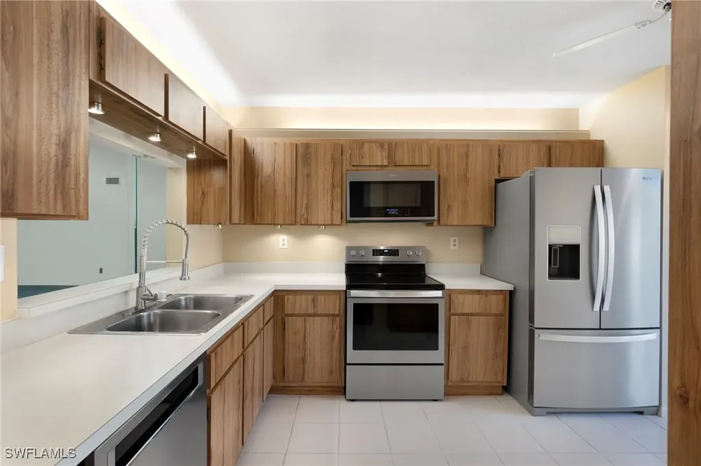 1814 Kings Lake Boulevard Naples FL 34112