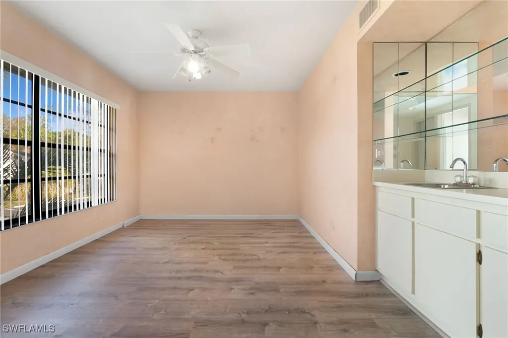 1814 Kings Lake Boulevard Naples FL 34112