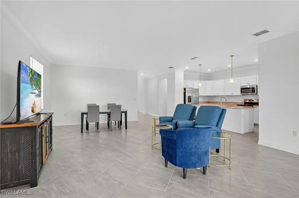 2126 Hamlin Street Naples FL 34120