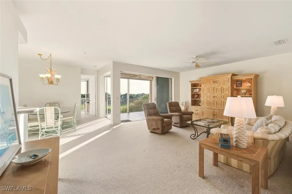 1590 Clermont Drive Naples FL 34109