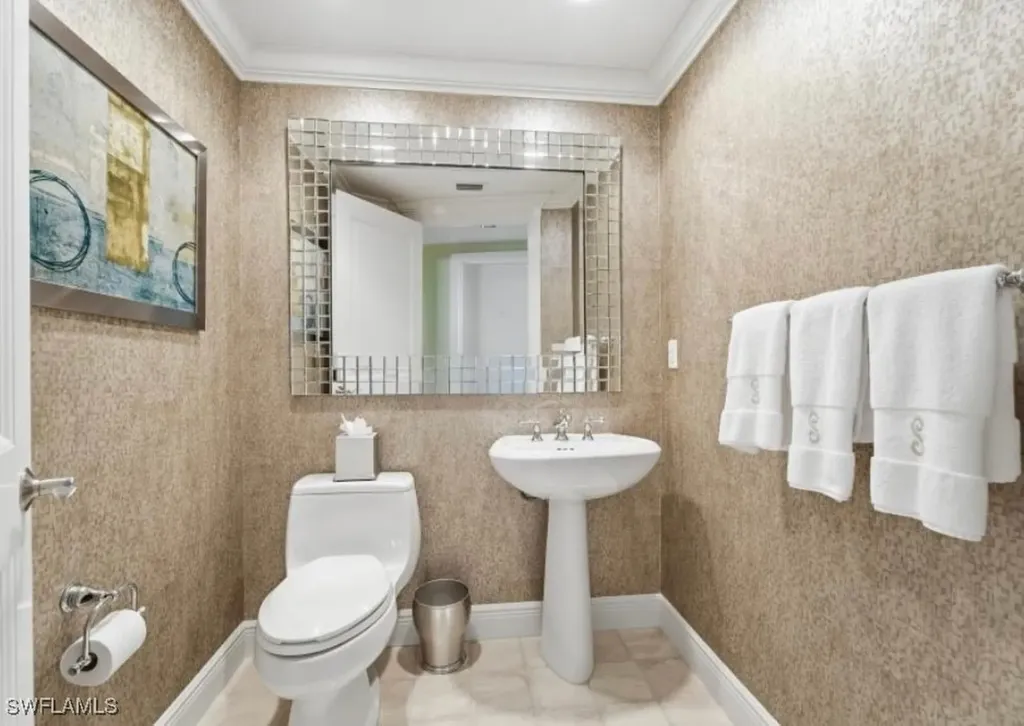 1050 Borghese Lane Naples FL 34114