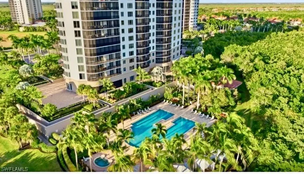 1050 Borghese Lane Naples FL 34114
