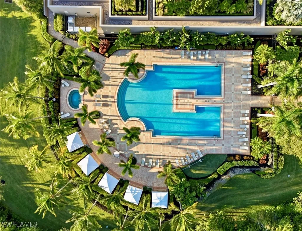 1050 Borghese Lane Naples FL 34114