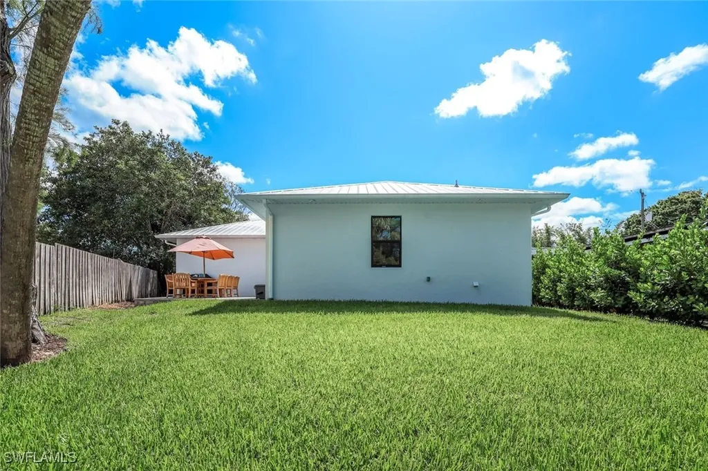 3980 Full Moon Court Naples FL 34112