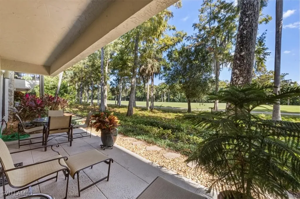 103 Clubhouse Drive Naples FL 34105