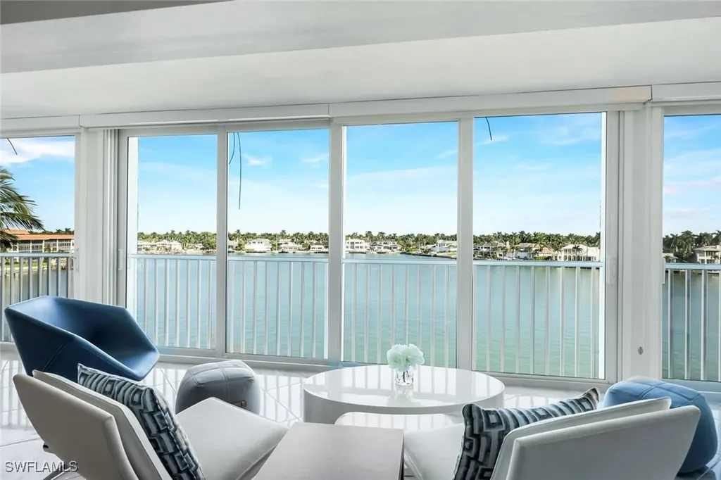 2750 Gulf Shore Boulevard N Naples FL 34103