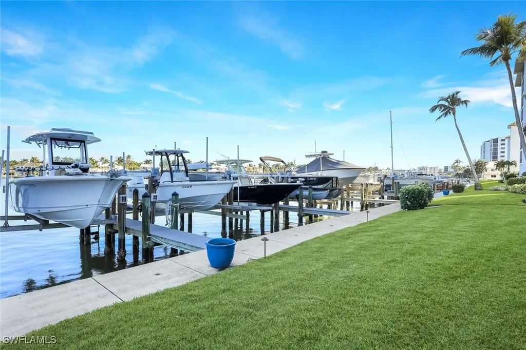 2750 Gulf Shore Boulevard N Naples FL 34103