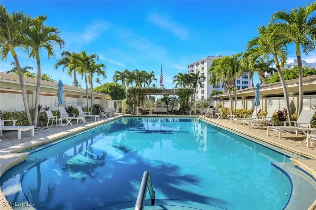 2750 Gulf Shore Boulevard N Naples FL 34103