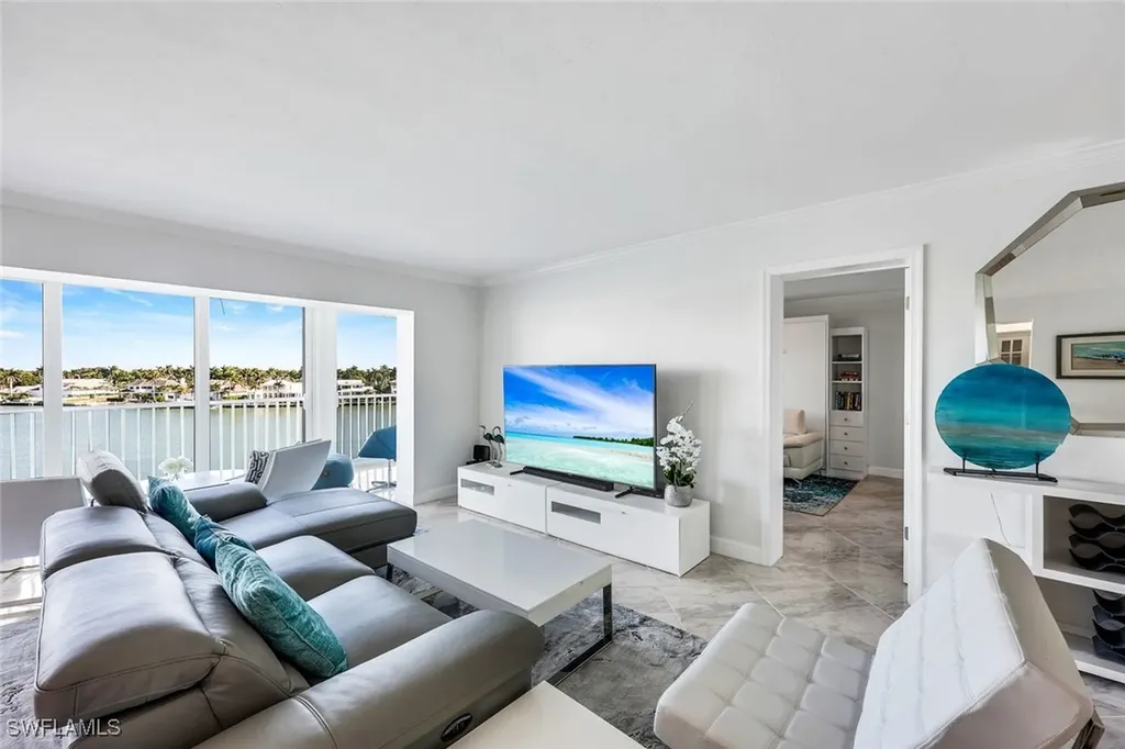 2750 Gulf Shore Boulevard N Naples FL 34103