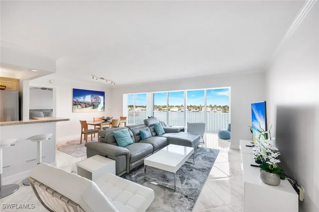 2750 Gulf Shore Boulevard N Naples FL 34103