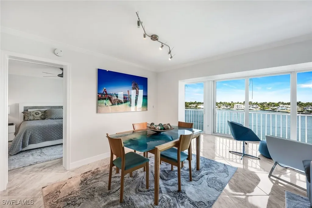 2750 Gulf Shore Boulevard N Naples FL 34103