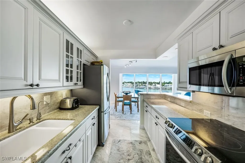 2750 Gulf Shore Boulevard N Naples FL 34103