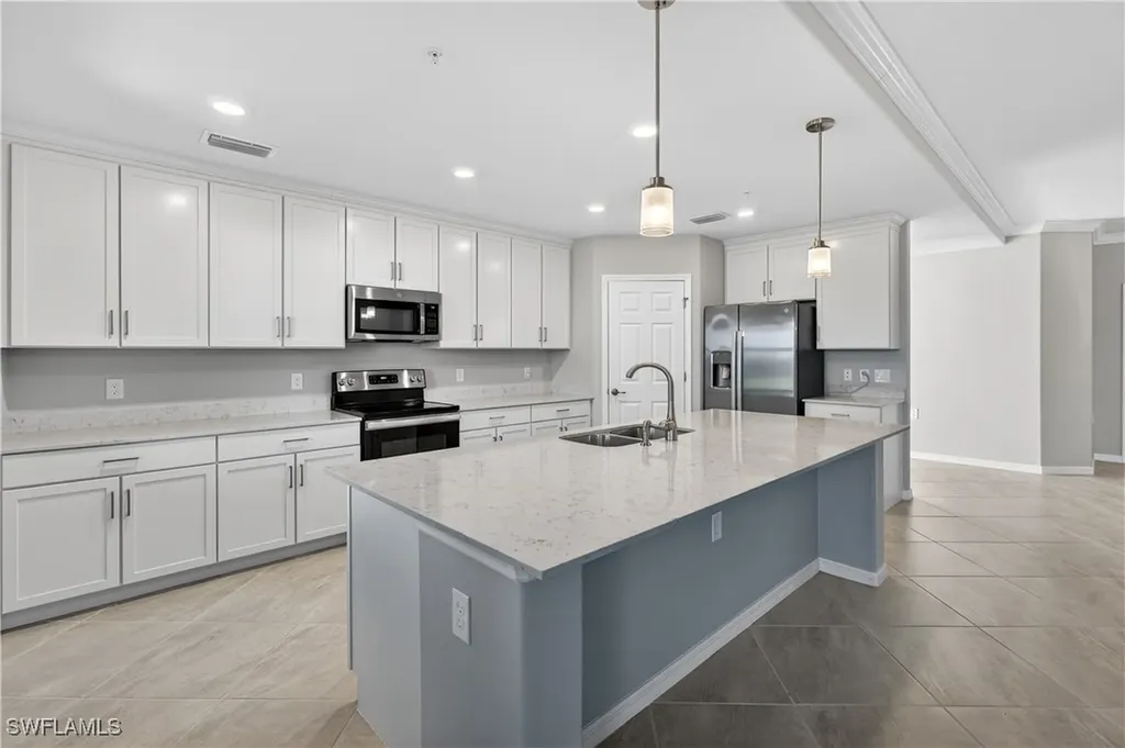 2361 Anguilla Drive Naples FL 34120