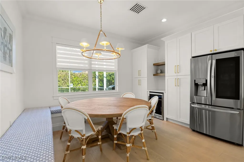 605 91st Avenue N Naples FL 34108