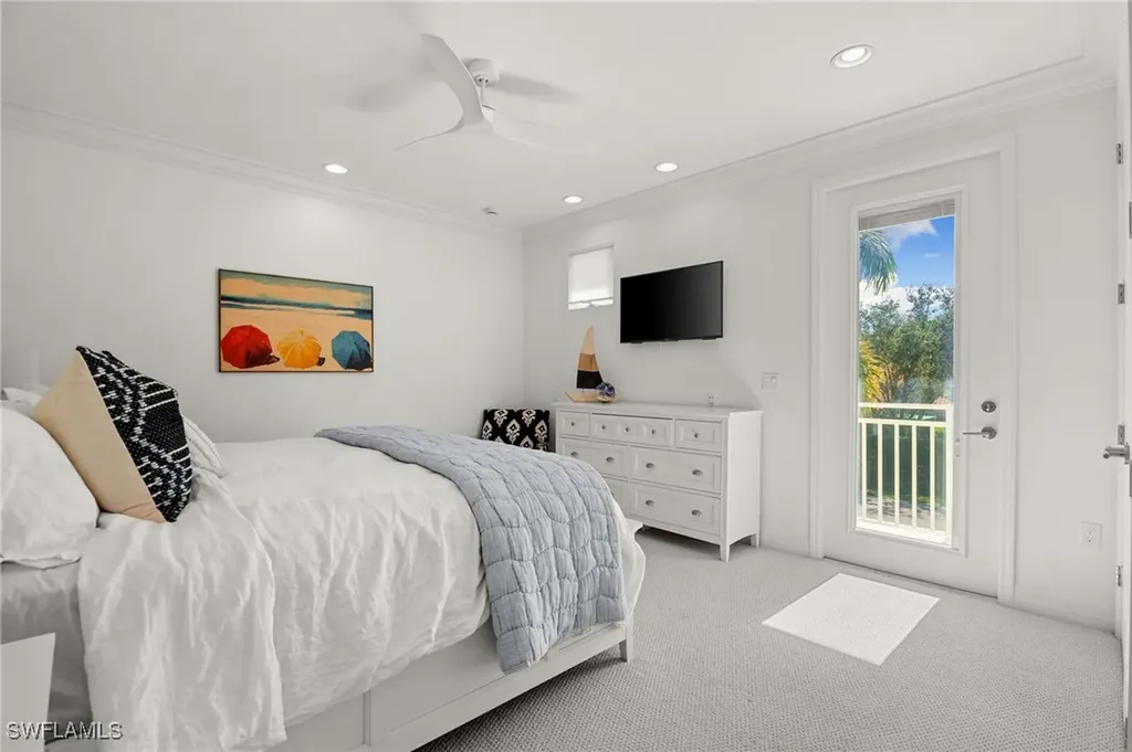605 91st Avenue N Naples FL 34108