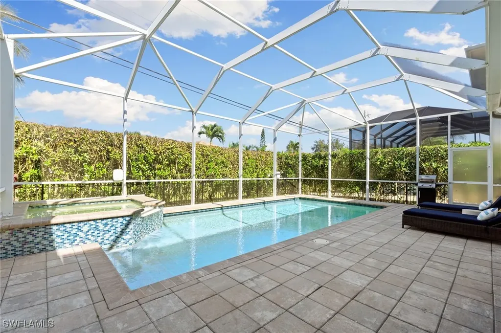 605 91st Avenue N Naples FL 34108