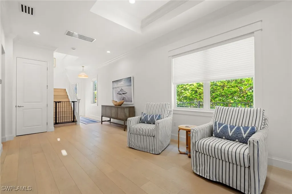 605 91st Avenue N Naples FL 34108