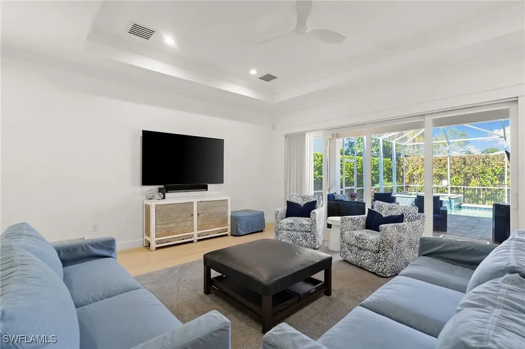 605 91st Avenue N Naples FL 34108