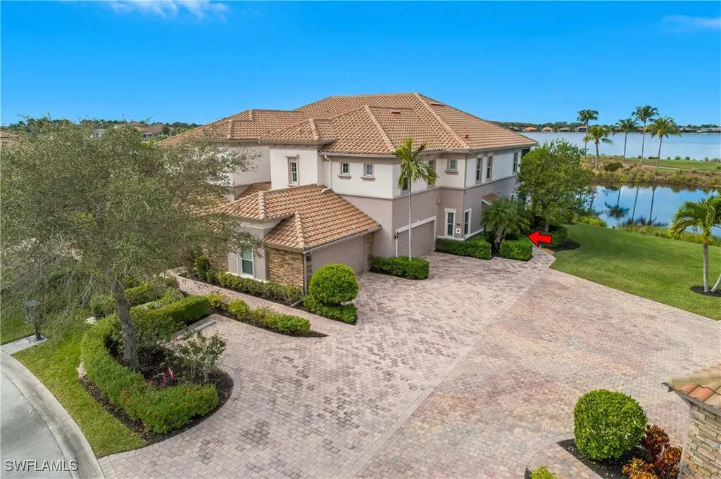 9064 Siesta Bay Drive Naples FL 34120