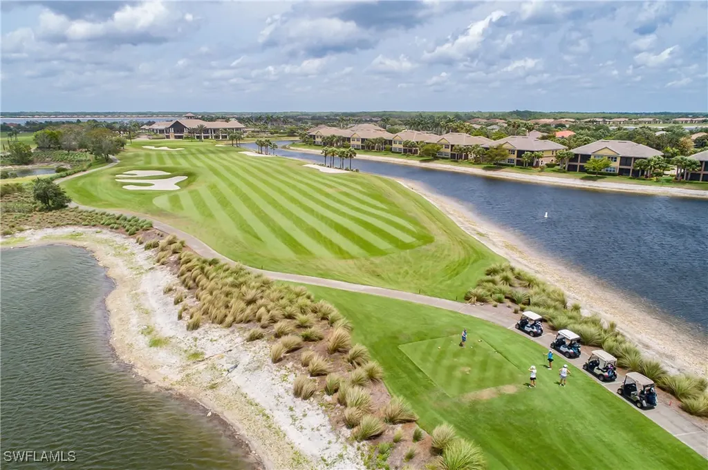 9064 Siesta Bay Drive Naples FL 34120