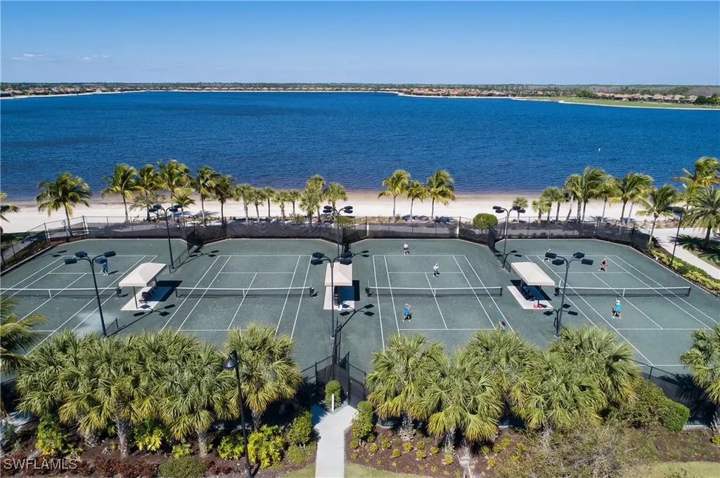 9064 Siesta Bay Drive Naples FL 34120