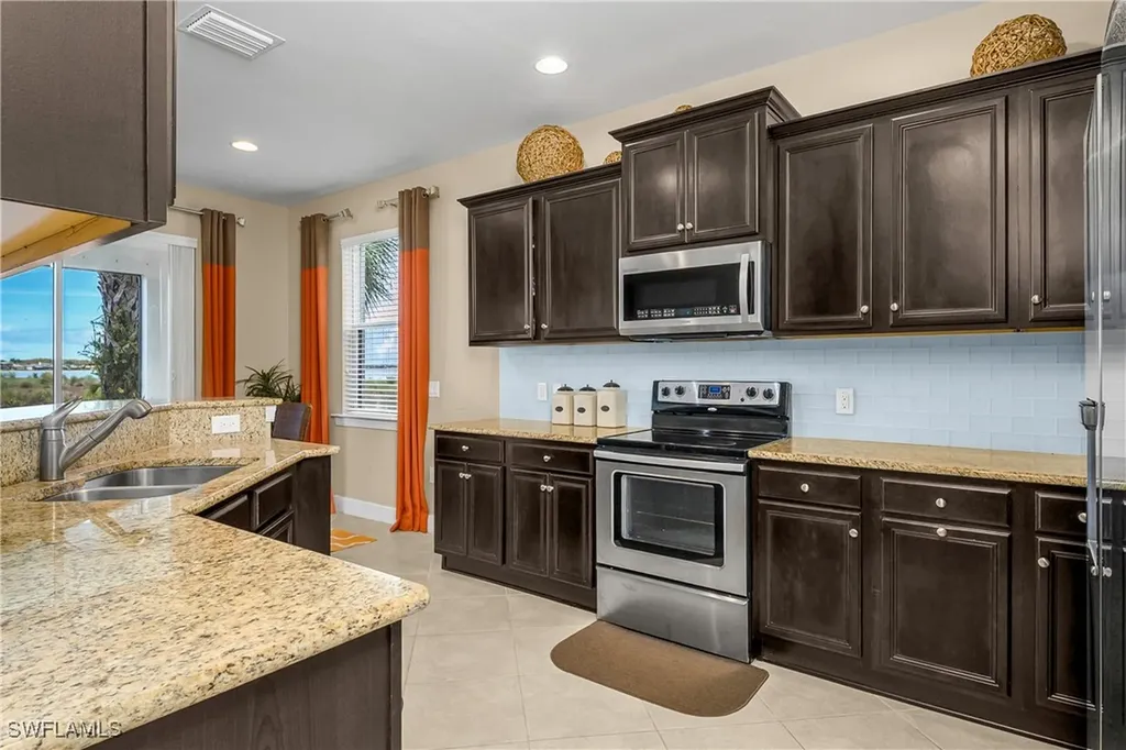 9064 Siesta Bay Drive Naples FL 34120