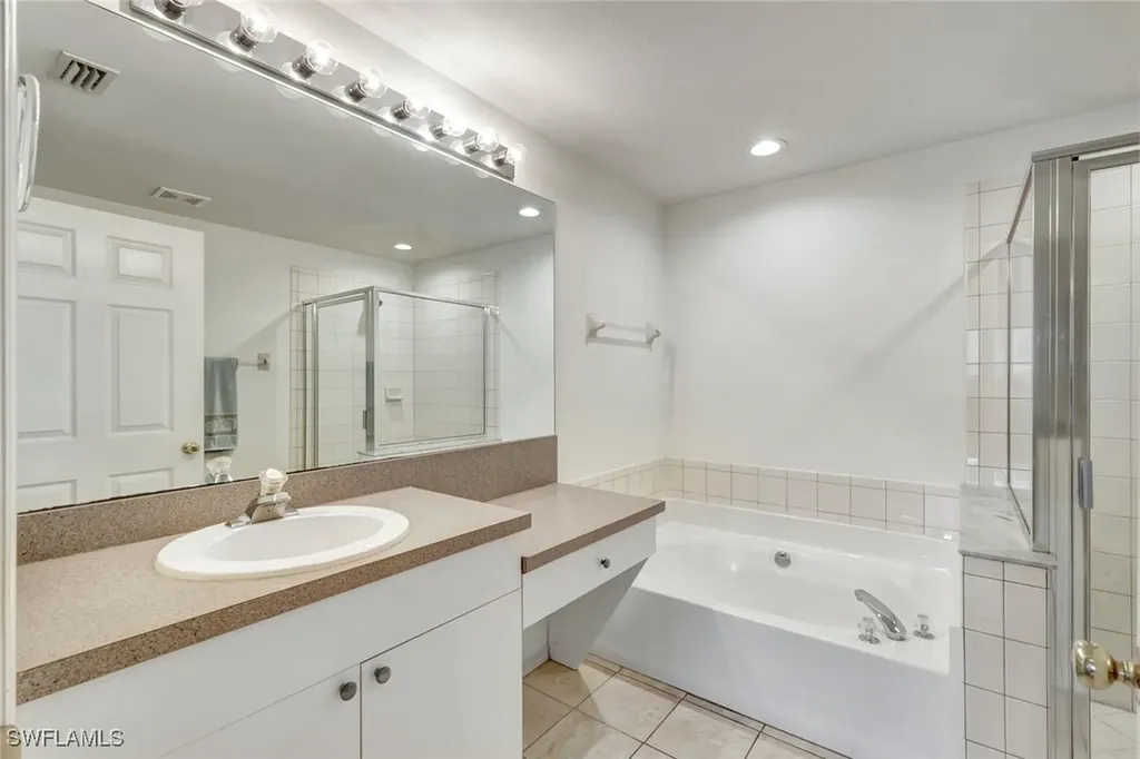 23054 Lone Oak Drive Estero FL 33928