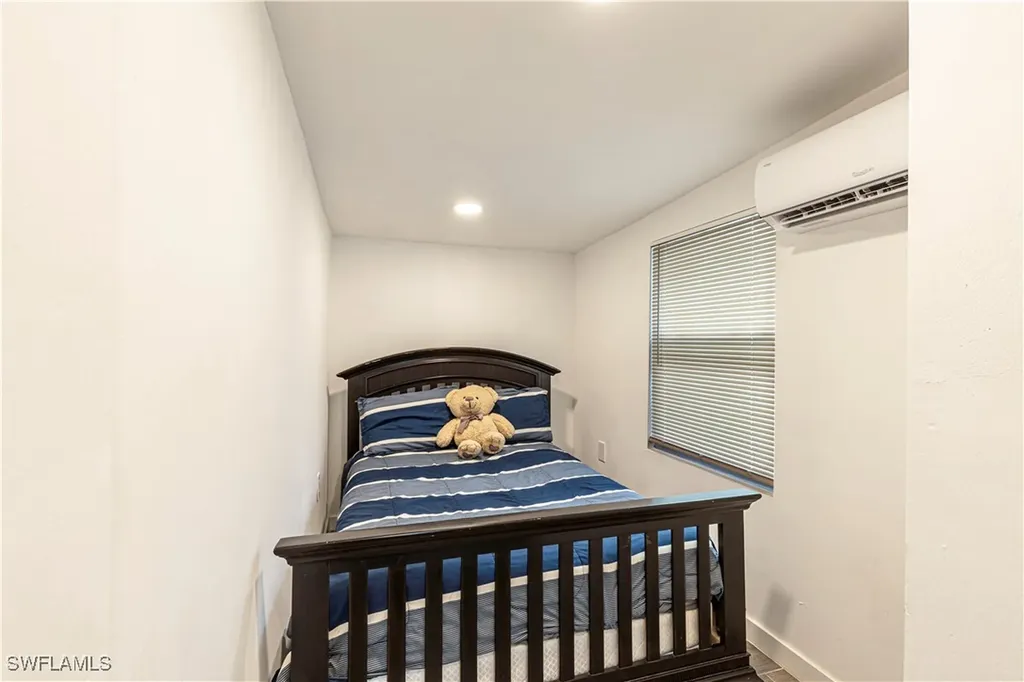 3132 Francis Avenue Naples FL 34112