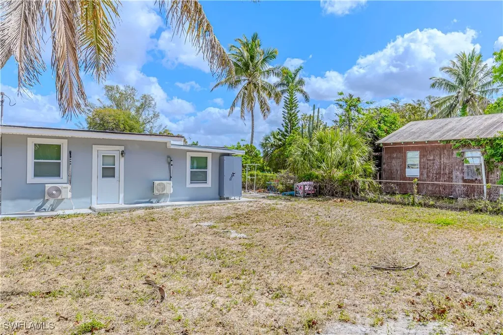 3132 Francis Avenue Naples FL 34112