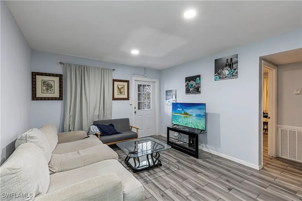 3132 Francis Avenue Naples FL 34112
