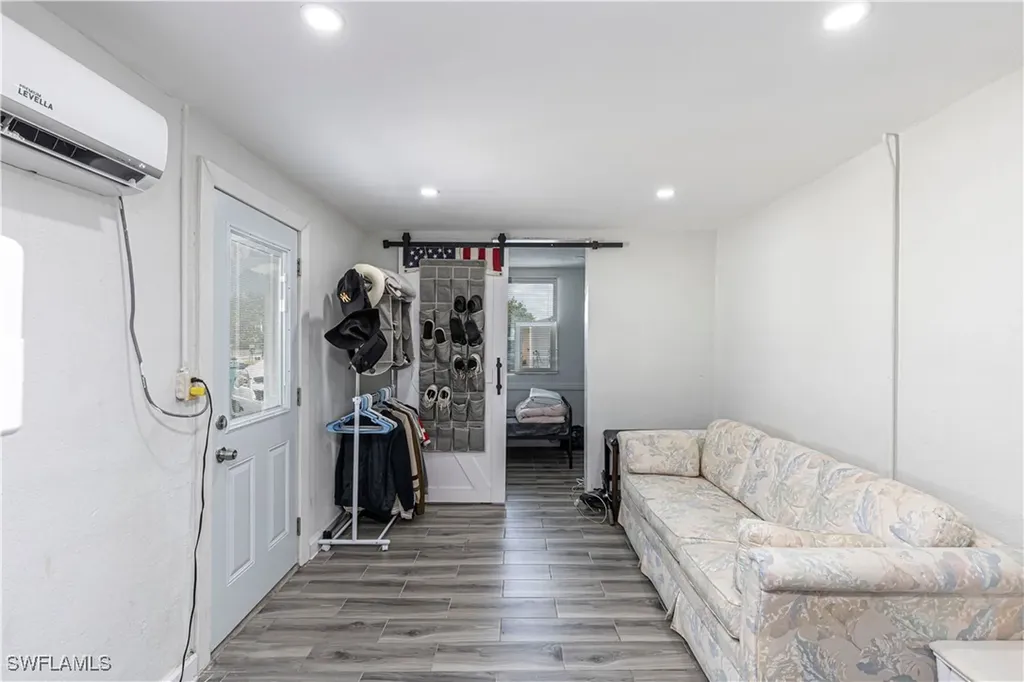 3132 Francis Avenue Naples FL 34112
