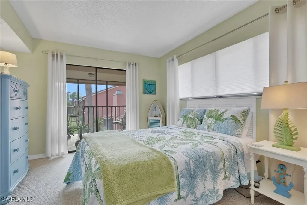 120 Cypress Way E Naples FL 34110
