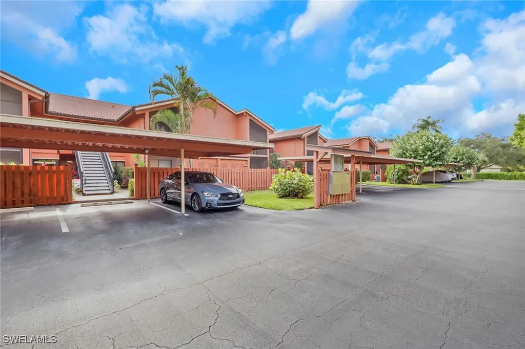 120 Cypress Way E Naples FL 34110